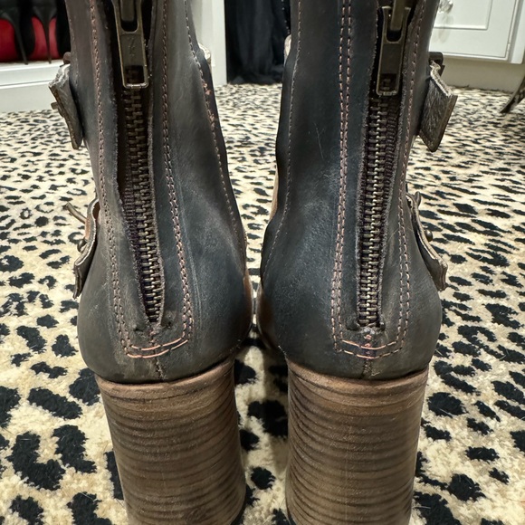 Free Bird “Joey” bronze pointy toe ankle boots Size 10 - Picture 6 of 9